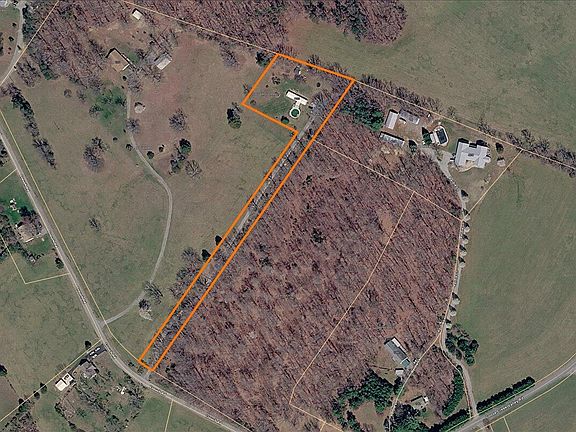 3rd image of 1165 Crouch Rd