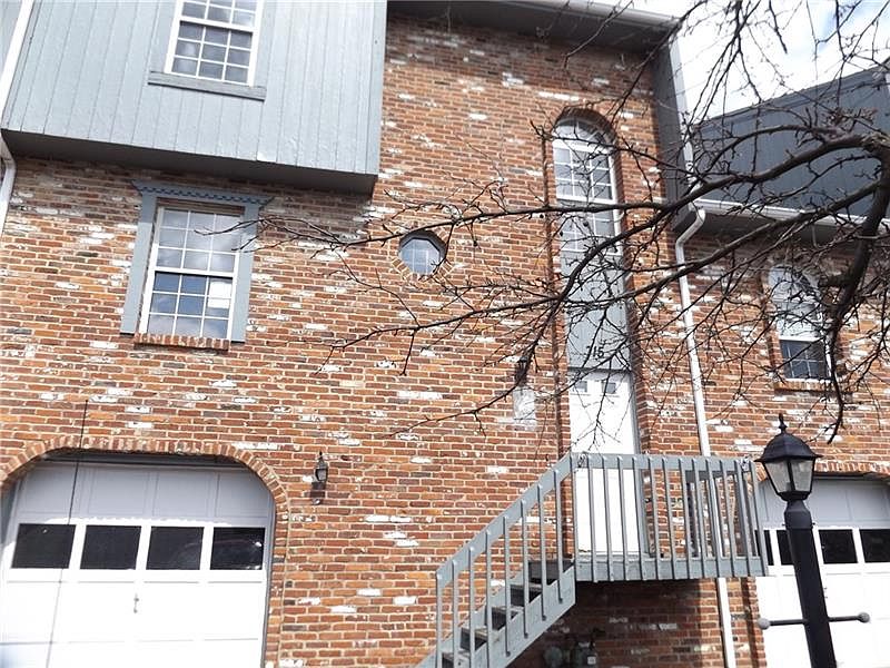 1st image of 715 Sunset Cir