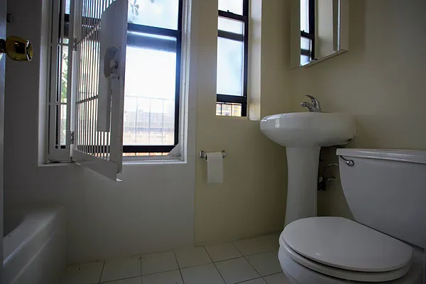 Rented by Rudd Group LTD | media 13