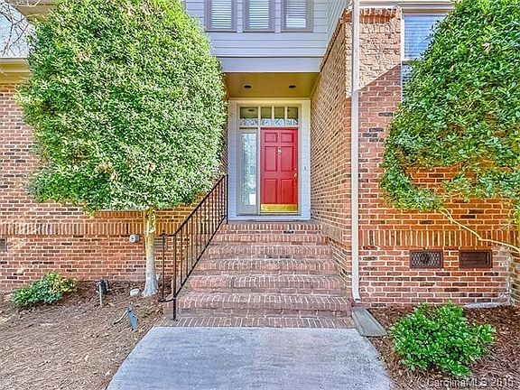 2nd image of 6605 Glenleaf Ct