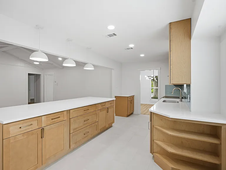 3013 Conejos Dr — Photo 11