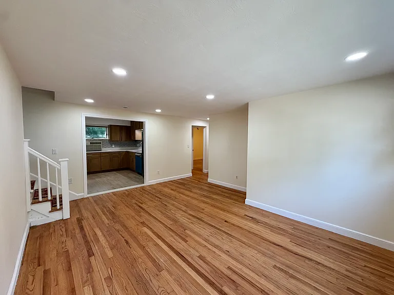 487 Lowell Ave #2 — Photo 7