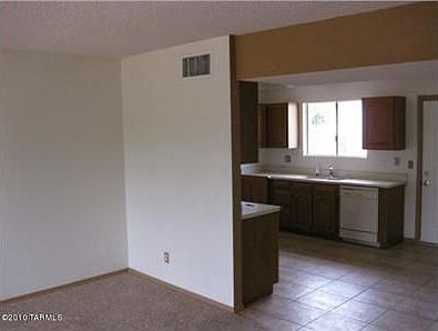 2nd image of 7421 W Calle Castile