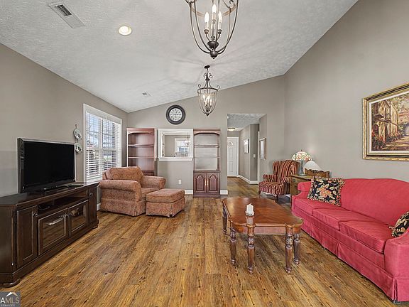 3rd image of 2681 N Broad Street Ext NE