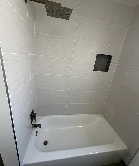 428 N Lomita St #428 — Photo 4