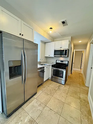 206 6th St NE #BASEMENT Photo 1