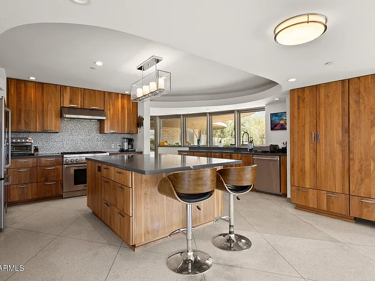 6111 N Palo Cristi Rd — Photo 10