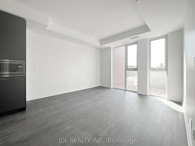 185 Alberta Ave W #313 — Photo 4