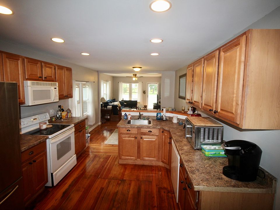 128 Pine St, Tribes Hill, NY 12177 Zillow