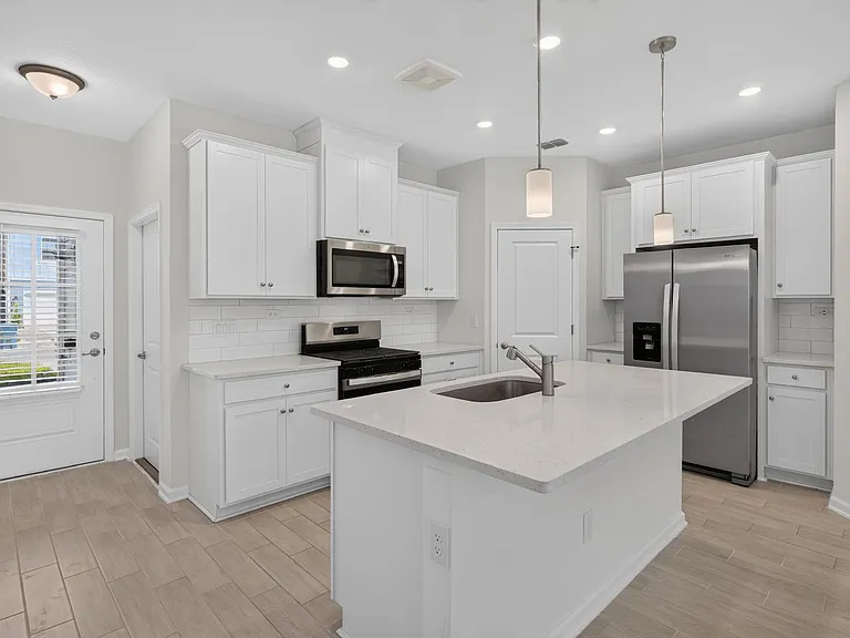 39 Mellowood Ln — Photo 7