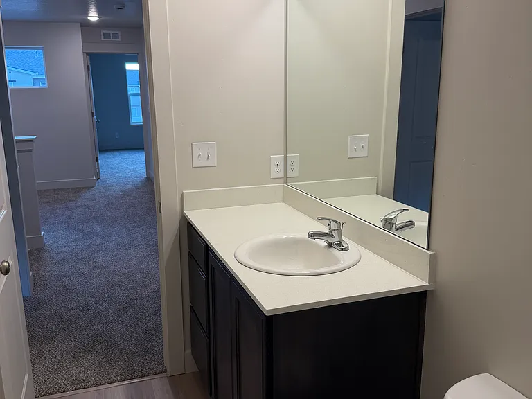 4013 S Woodland Ave — Photo 19