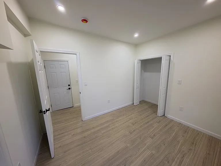 11 Adams St #2 — Photo 7