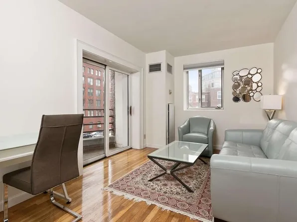 19 Wiget St APT 302, Boston, MA 02113