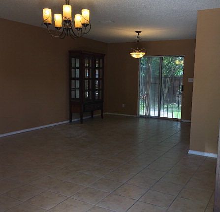5th image of 3117 Ozark Ave