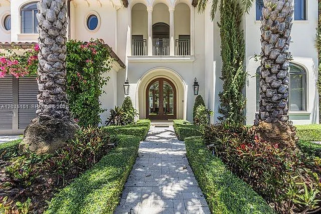2627 Castilla Isle