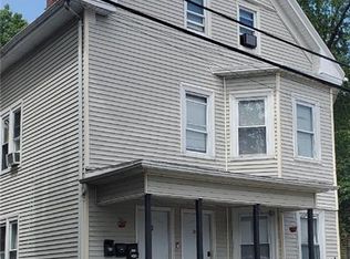21 Thackery St, Providence, RI 02907