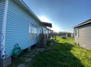 221 16th St #B, Hempstead, TX 77445