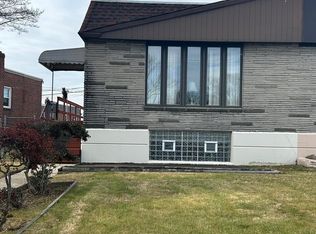 8572 Benton Ave, Philadelphia, PA 19152