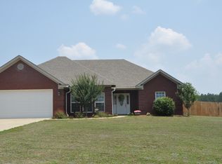 2124 Wolfe Rd, Columbus, MS 39705