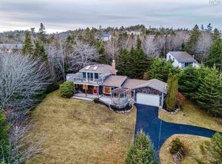 310 Hillside Dr, Halifax, NS B3Z1W8