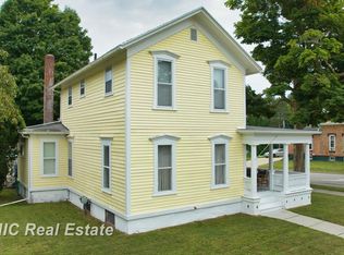 202 N Main St, Vassar, MI 48768