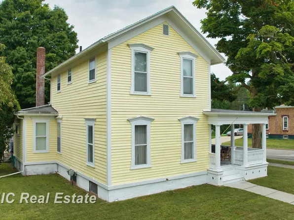 202 N Main St, Vassar, MI 48768