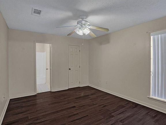 5th image of 101 Fairfax Cir #A