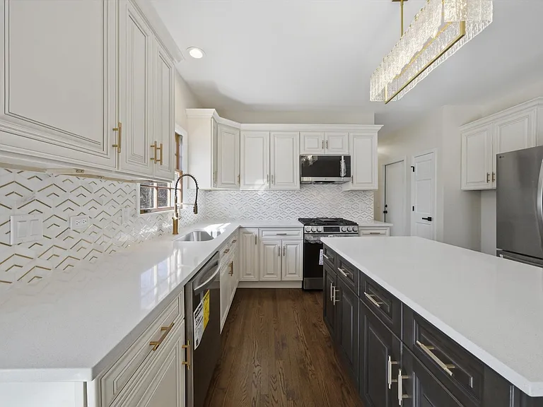 1215 Triple Crown Ct — Photo 17