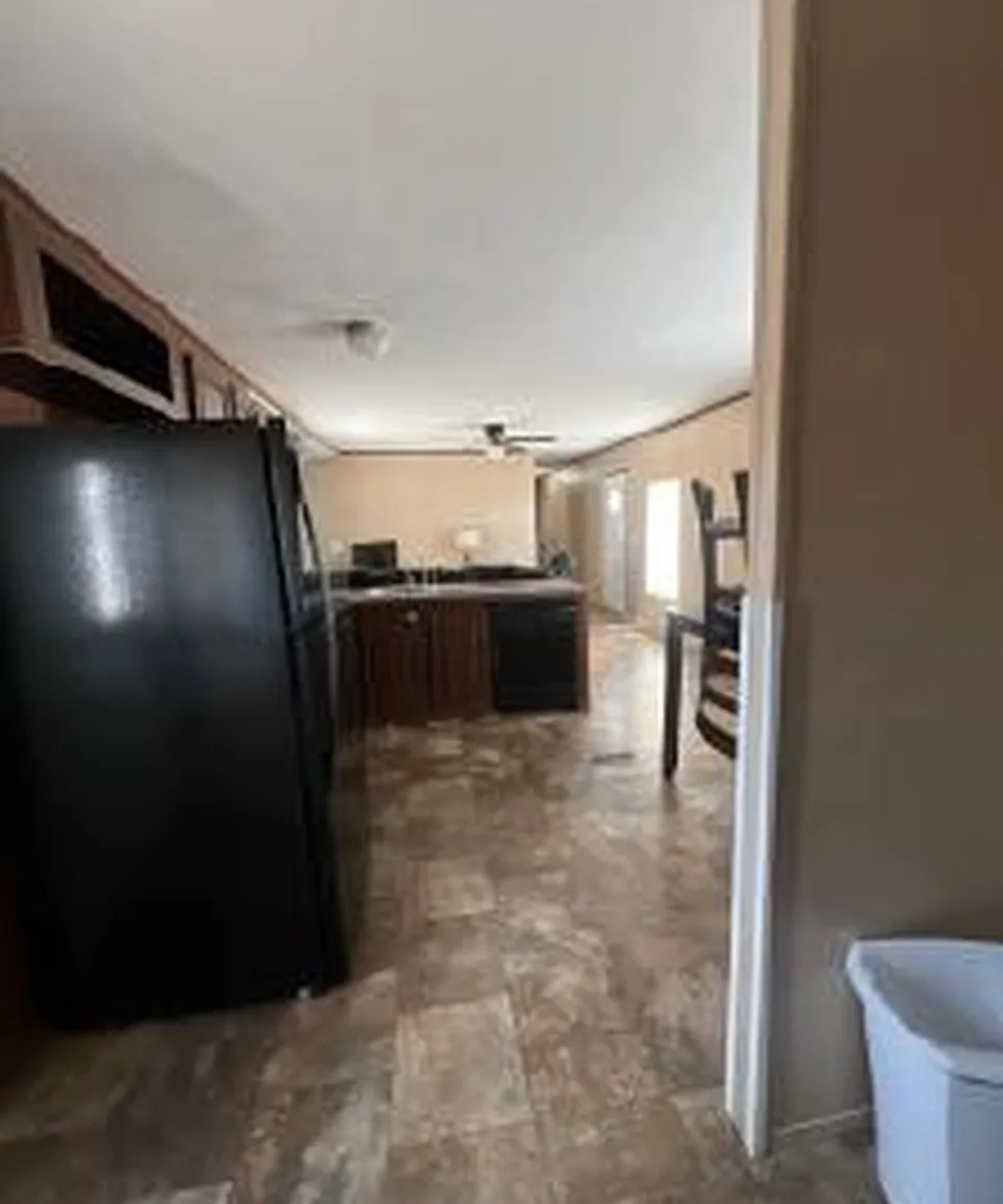 9420 W Westridge Dr — Photo 3