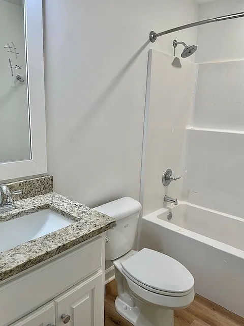 3 bed, 1200 sqft, $1,250 — Photo 3