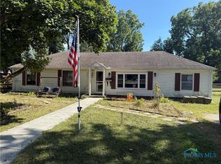 430 W 5th St, Perrysburg, OH