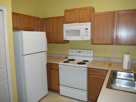 2nd image of 4365 Paradise Cove Ct