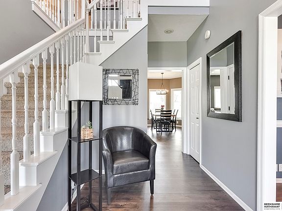 5th image of 14013 Saratoga Cir