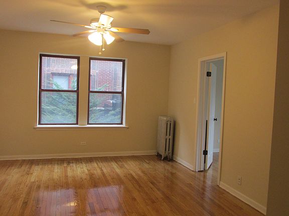 2nd image of 3609 S King Dr APT 3B