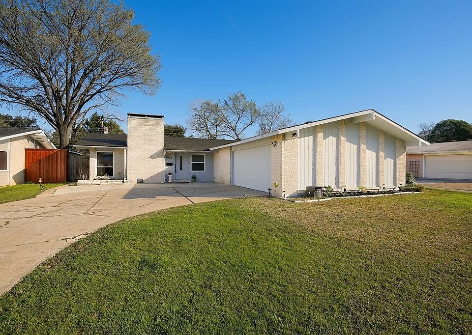 1st image of 3553 High Vista Dr