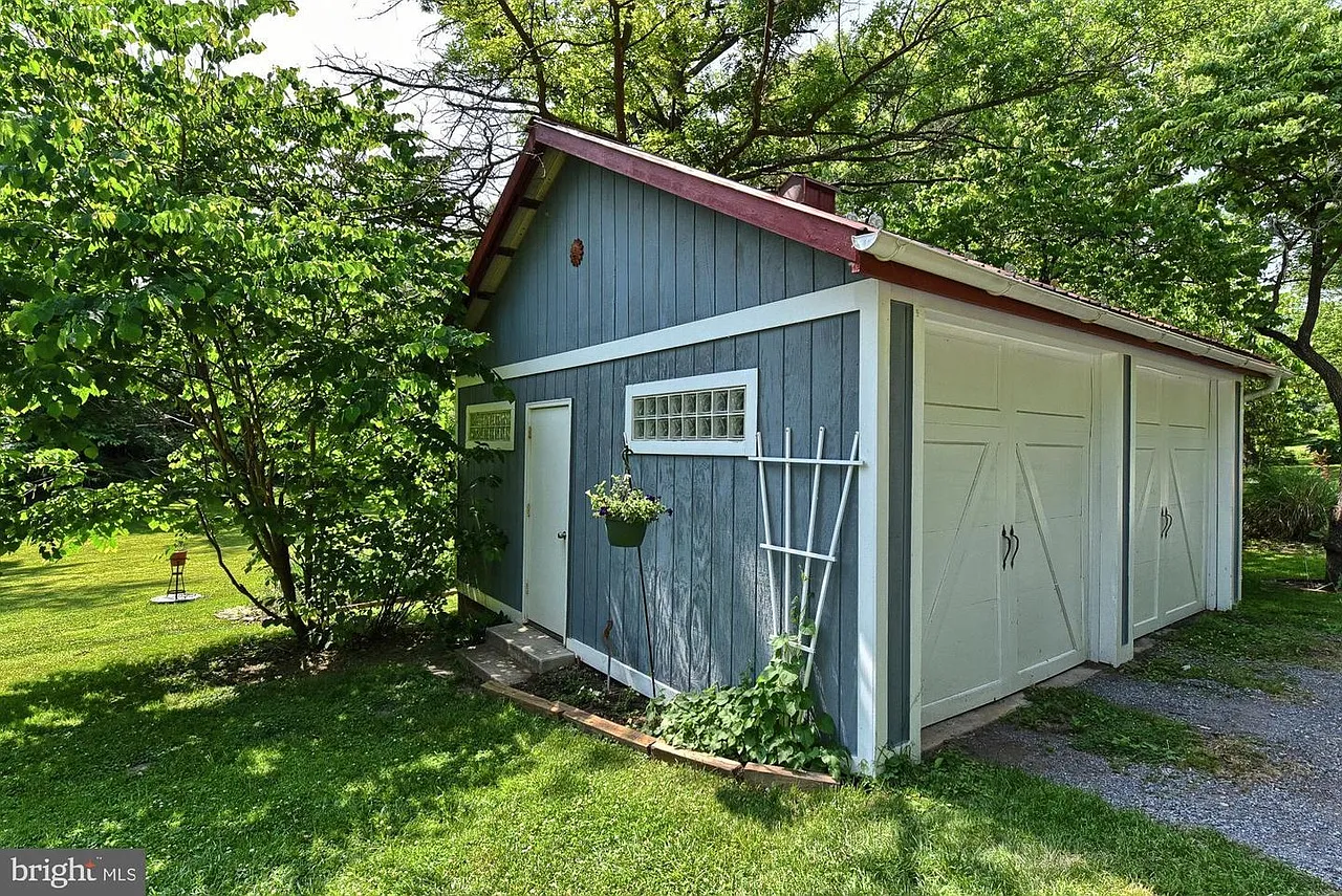 22030 Big Woods Rd — Photo 3