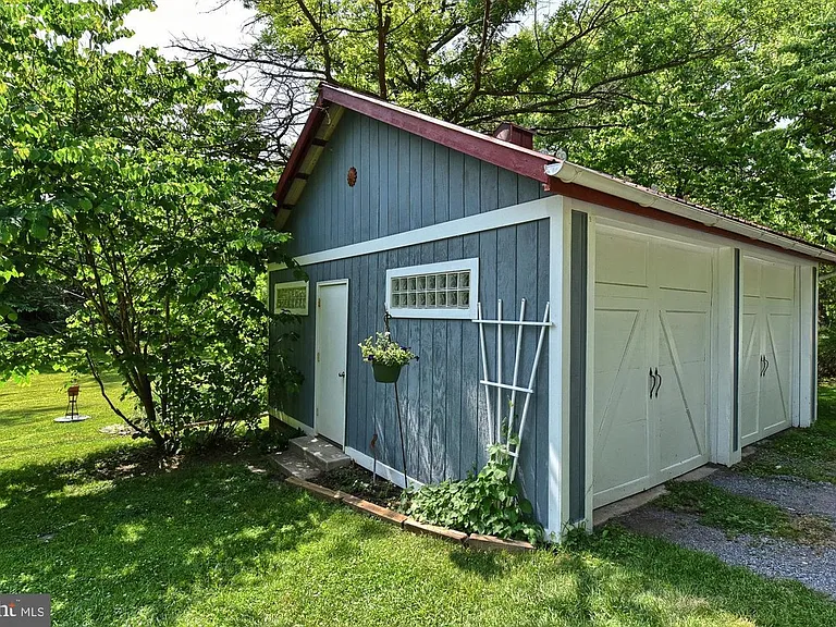 22030 Big Woods Rd — Photo 3