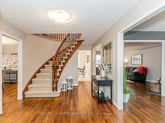 3rd image of 385 Traviss Dr