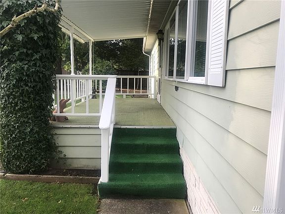 3rd image of 2320 Ventura Ave