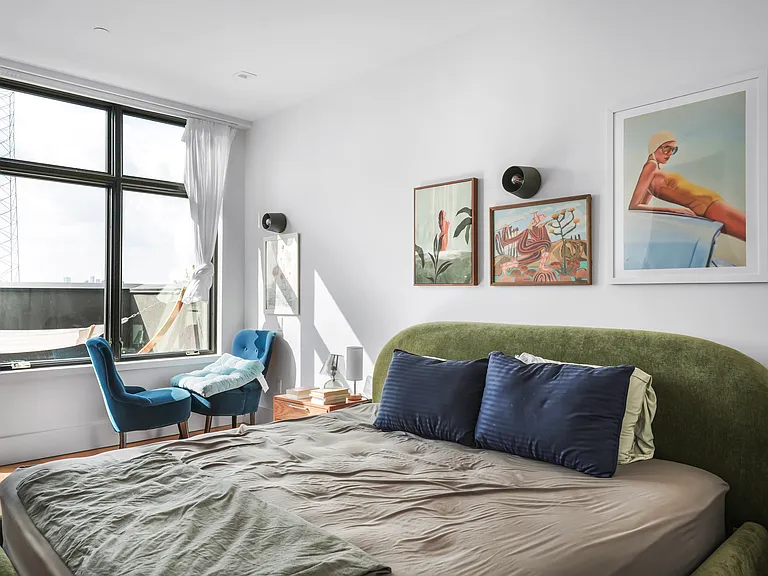 428 Van Brunt St #1 — Photo 45