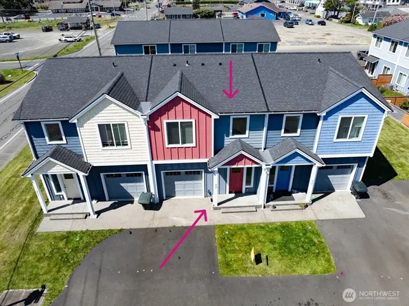 909 Washington Avenue S, Long Beach, WA 98631