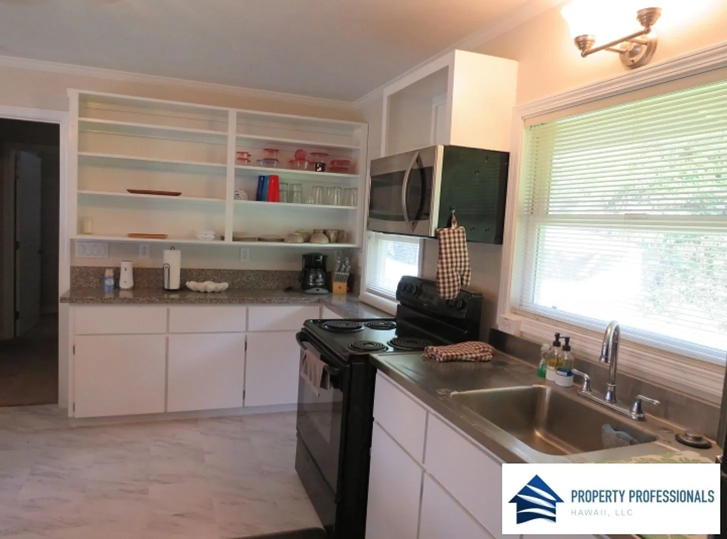 Fully Furnished, Cute & Cozy in Mountain View — Photo 2