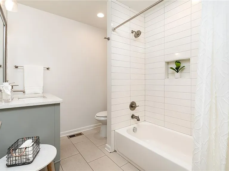 799 Verner St NW #B — Photo 17