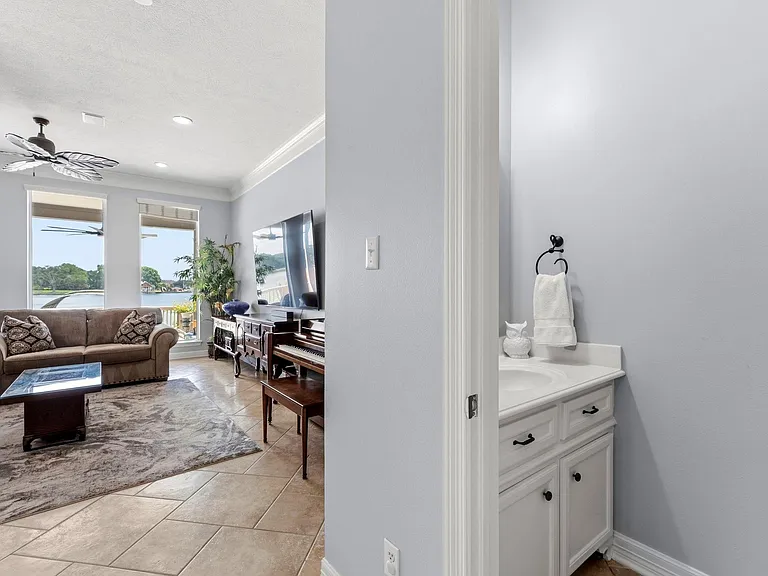 1208 Lake View Dr — Photo 27