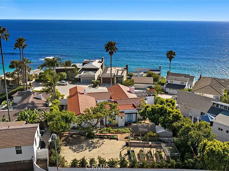 4 Camel Point Dr — Photo 3
