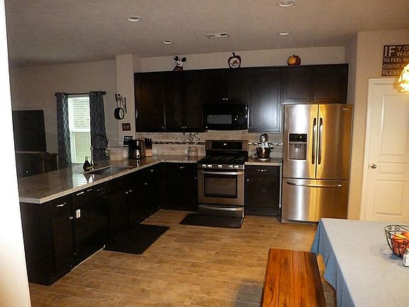 2nd image of 11101 Groveshire Dr