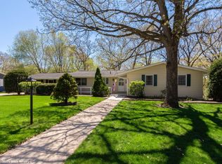 2201 Birchwood Dr NE, Cedar Rapids, IA
