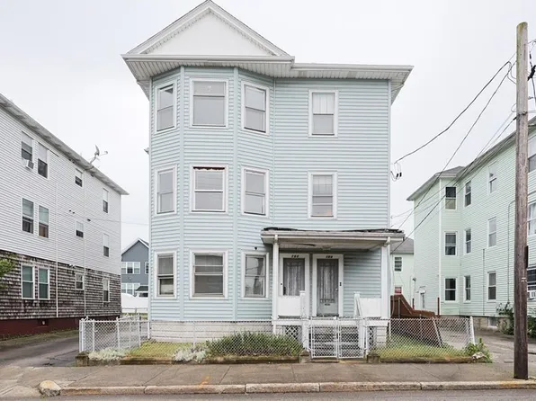 162-164 Rand St, Central Falls, RI 02863