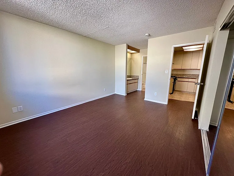 Otsego Arms Apartments — Photo 15