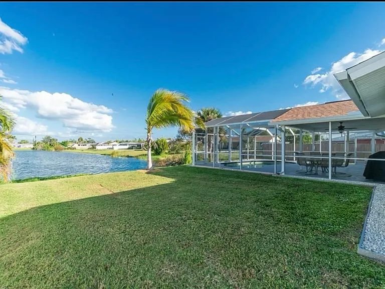 5208 Chaves Cir — Photo 18
